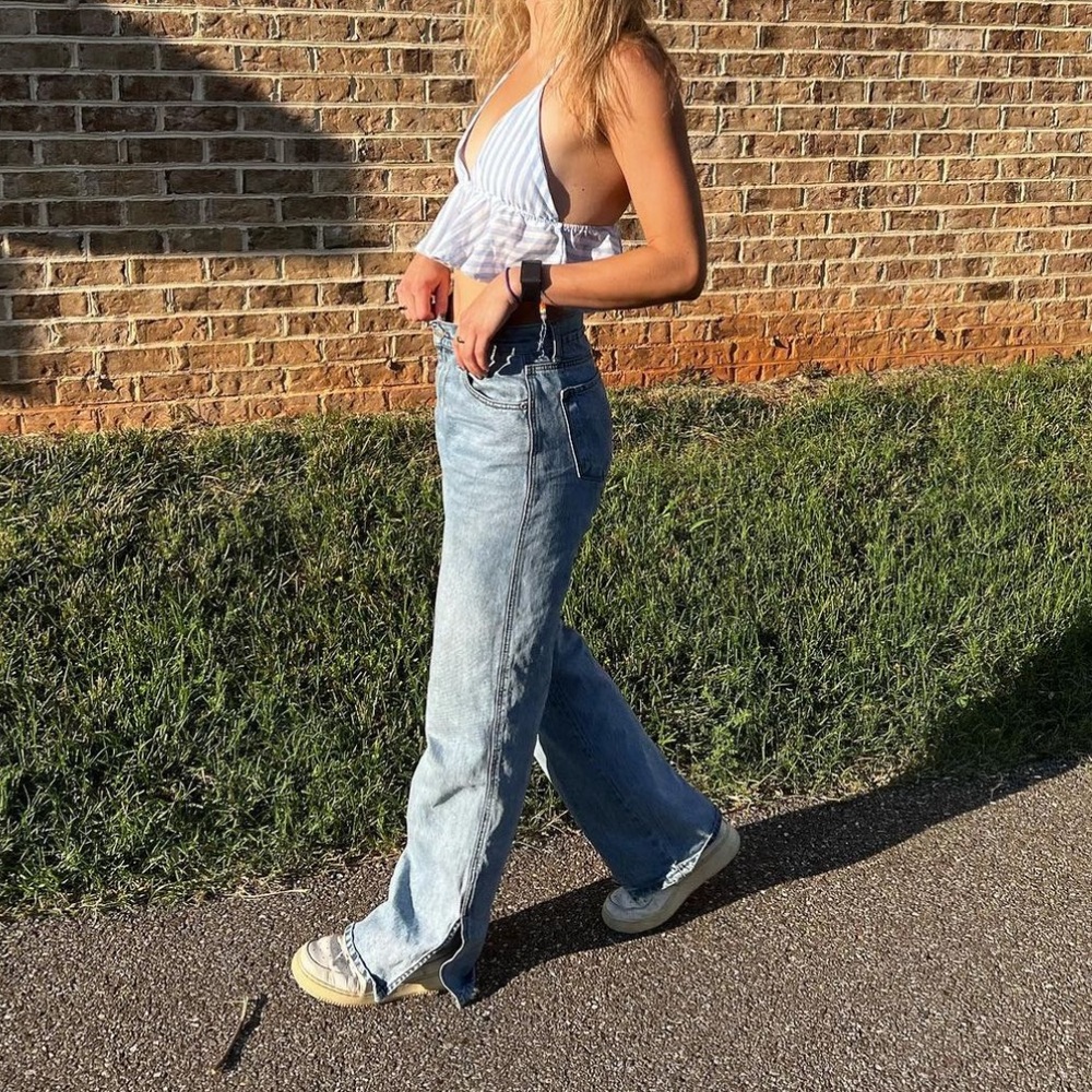 High rise, light wash, flare jeans